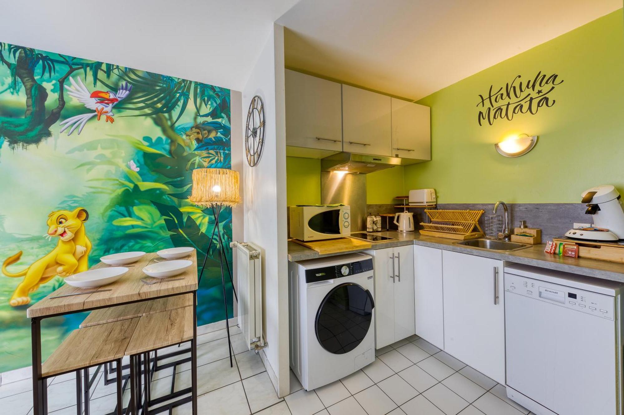 Cosy / / Jungle Apartment